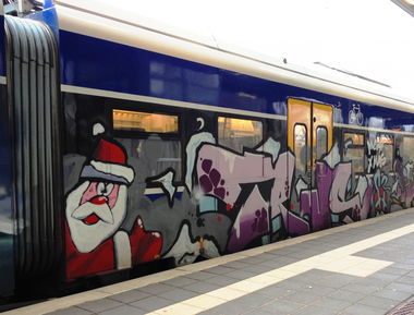 Graffiti Train - Photo by ZUGZWANG - trus (2017)