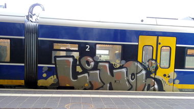 Graffiti Train - Photo by ZUGZWANG - lino (2017)
