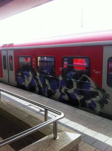 Graffiti Train - Photo by ZUGZWANG (2016)