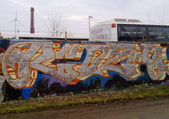 Graffiti Bombing - Photo by ZUGZWANG - rozy
