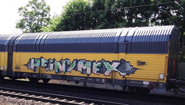 Graffiti Train - Photo by ZUGZWANG - heinz