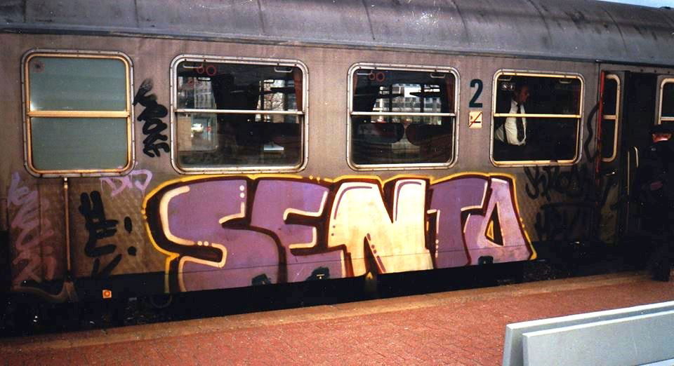 Graffiti Train - Photo by ZUGZWANG - senta