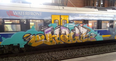 Graffiti Train - Photo by ZUGZWANG - haut, bremen (2015)