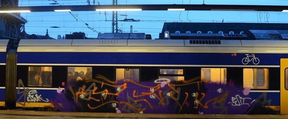 Graffiti Train - Photo by ZUGZWANG - esit, bremen, bremerhaveb (2014)