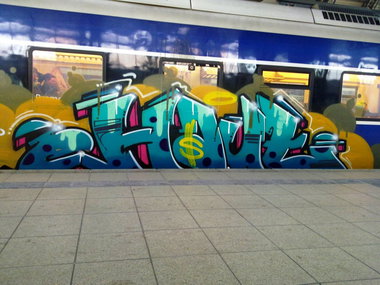 Graffiti Train - Photo by ZUGZWANG - haut, bremen (2015)