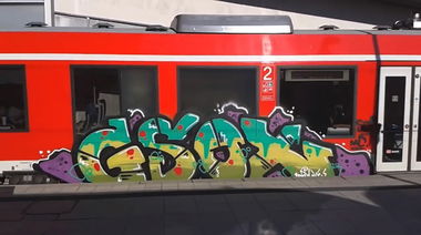 Graffiti Train - Photo by ZUGZWANG - gsox (2016)