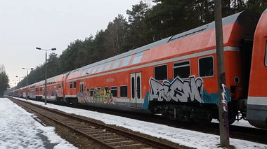 Graffiti Train - Photo by ZUGZWANG