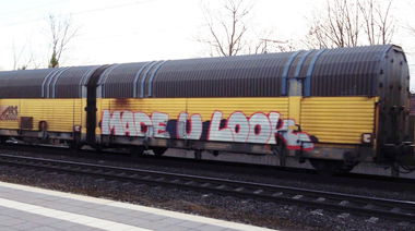 Graffiti Train - Photo by ZUGZWANG