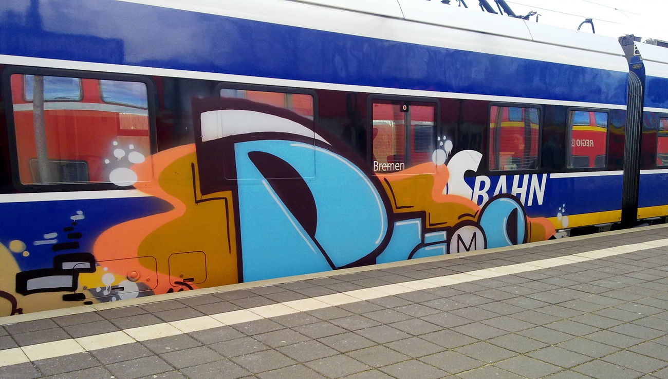 Graffiti Train - Photo by ZUGZWANG - primo, bremerhaven, bremen (2016)