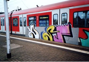 Graffiti Train - Photo by ZUGZWANG - dsf