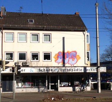 Graffiti Bombing - Photo by ZUGZWANG - ivs