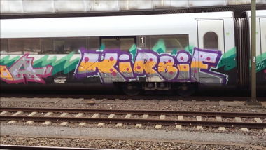 Graffiti Train - Photo by ZUGZWANG - kirbie (2017)