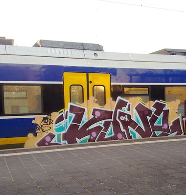Graffiti Train - Photo by ZUGZWANG (2017)