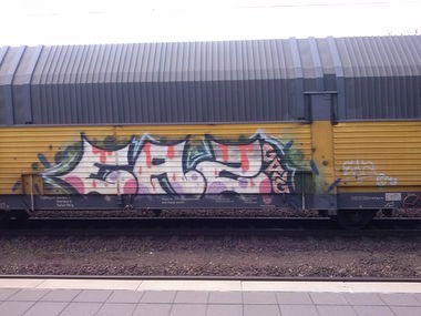 Graffiti Train - Photo by ZUGZWANG - eaz, bremerhaven (2013)
