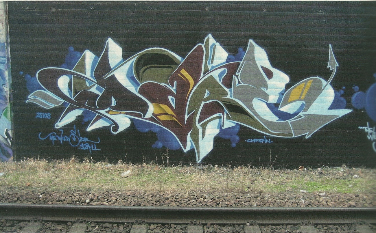 Graffiti Wall - Photo by ZUGZWANG - dare