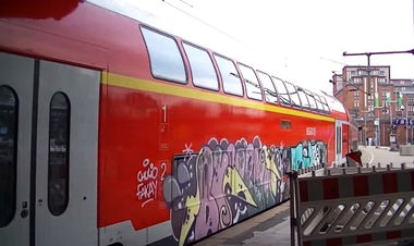 Graffiti Train - Photo by ZUGZWANG