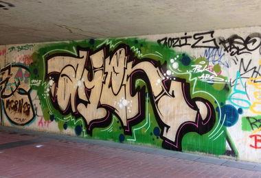 Graffiti Bombing - Photo by ZUGZWANG