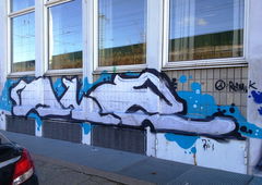 Graffiti Bombing - Photo by ZUGZWANG - rlz