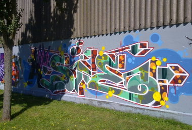 Graffiti Wall - Photo by ZUGZWANG