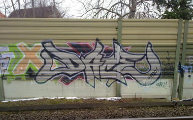 Graffiti Bombing - Photo by ZUGZWANG