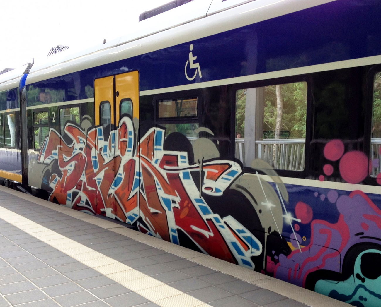 Graffiti Train - Photo by ZUGZWANG - skin (2018)