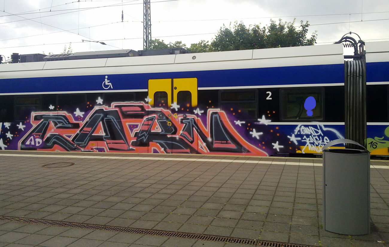 Graffiti Train - Photo by ZUGZWANG - bremerhaven, bremen (2016)