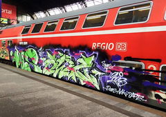 Graffiti Train - Photo by ZUGZWANG (2016)
