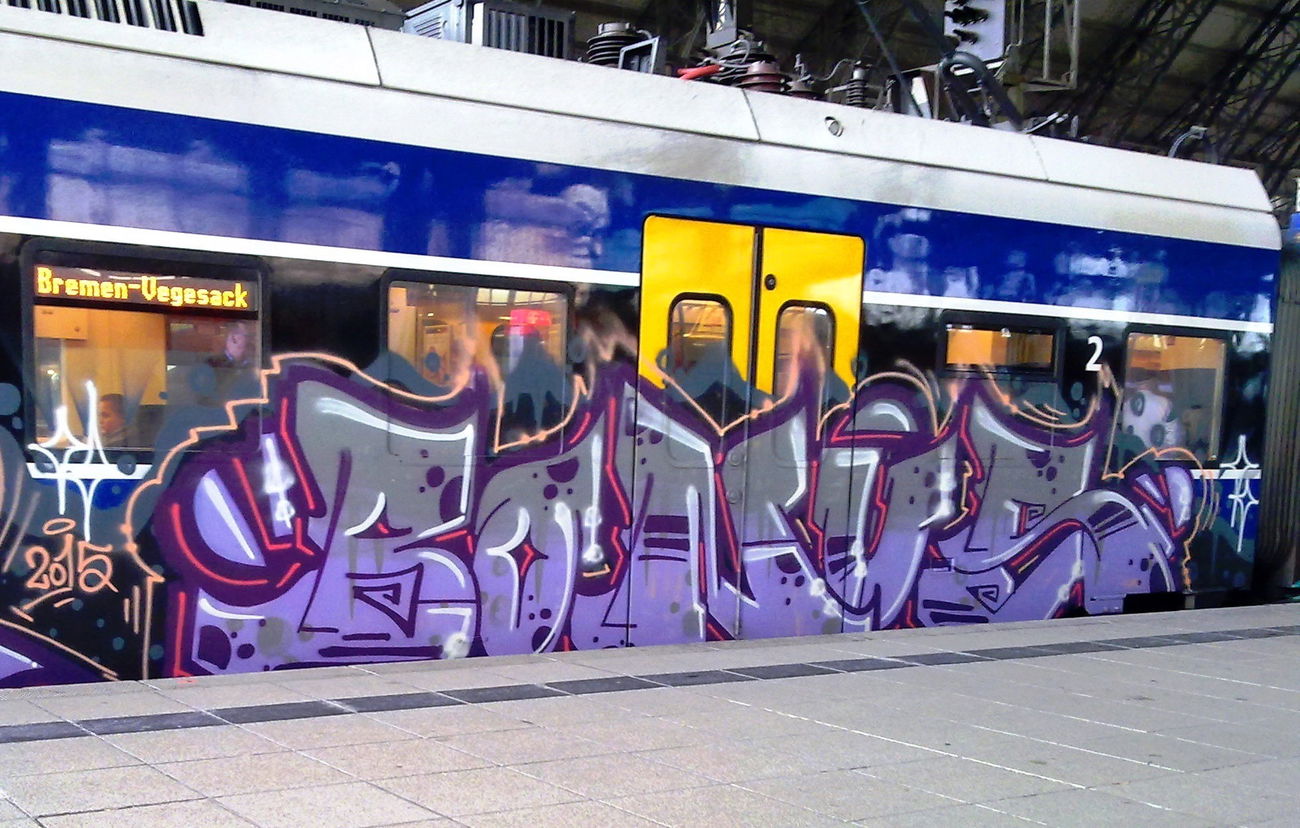 Graffiti Train - Photo by ZUGZWANG - bonus, bremen (2015)
