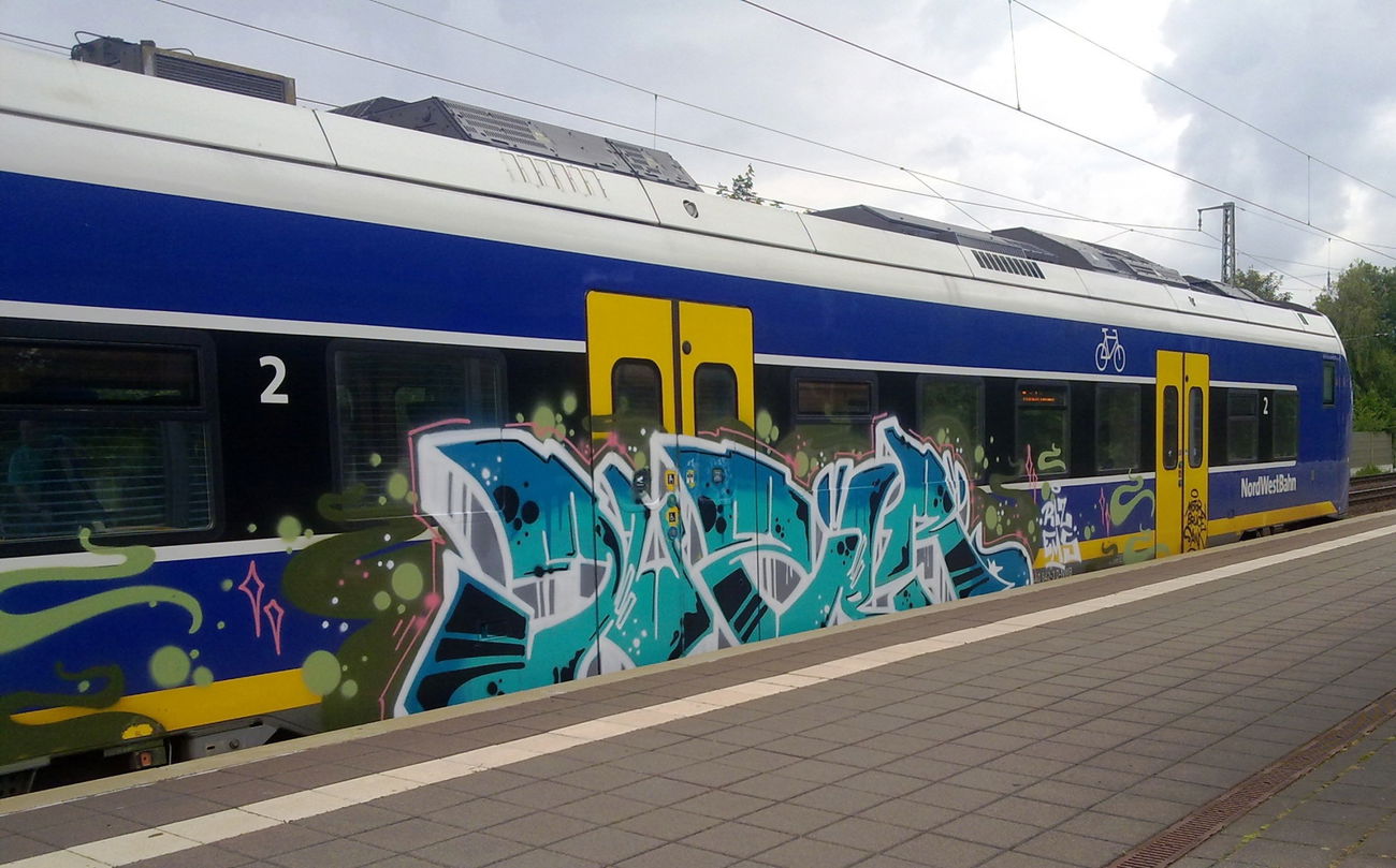 Graffiti Train - Photo by ZUGZWANG - bremerhaven, bremen (2016)