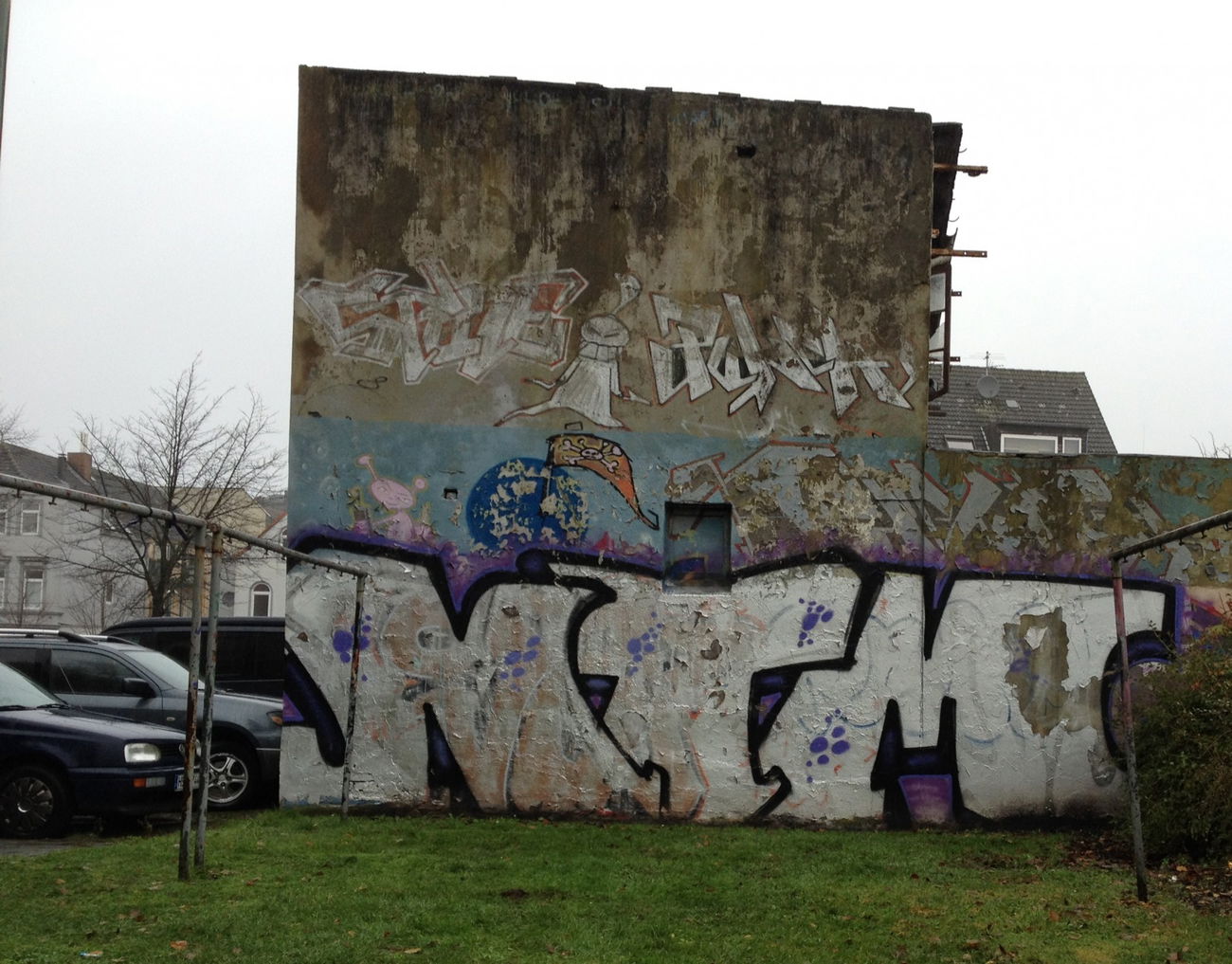 Graffiti Bombing - Photo by ZUGZWANG - ntm