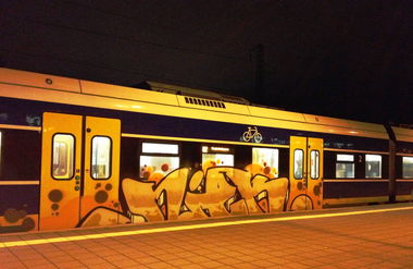 Graffiti Train - Photo by ZUGZWANG - niek (2017)