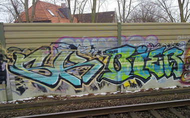 Graffiti Wall - Photo by ZUGZWANG - bier