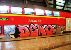 Graffiti Train - Photo by ZUGZWANG - demo