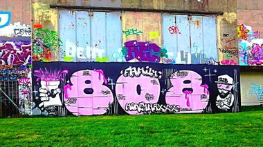 Graffiti Wall - Photo by ZUGZWANG - 808, family, moneymaxxx