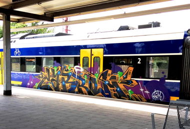 Graffiti Train - Photo by ZUGZWANG - cabron (2018)