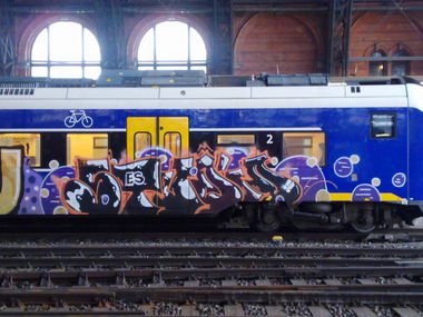 Graffiti Train - Photo by ZUGZWANG - studio (2016)