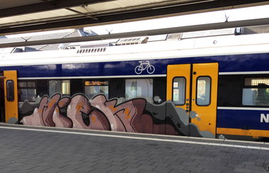 Graffiti Train - Photo by ZUGZWANG - niek (2017)