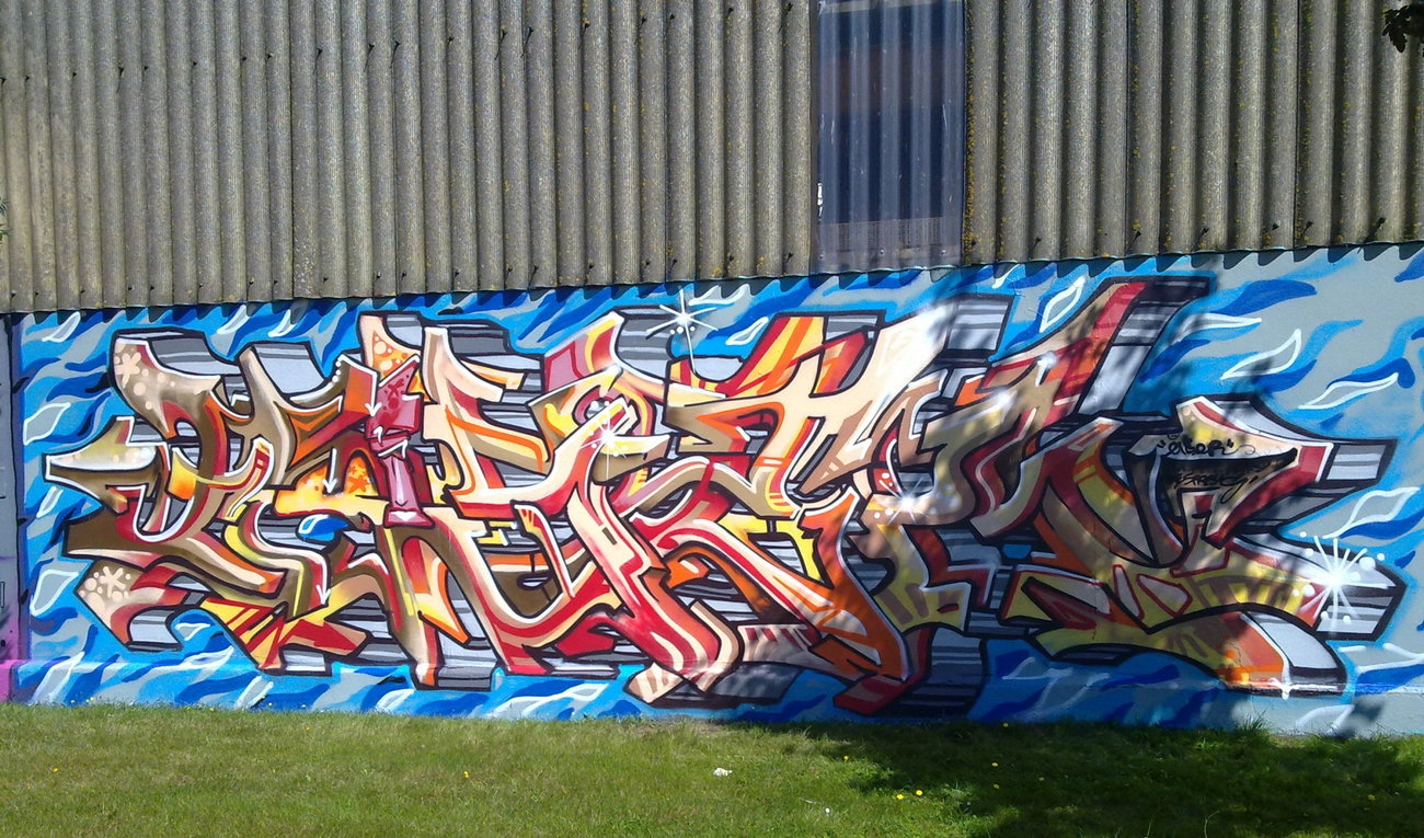 Graffiti Wall - Photo by ZUGZWANG