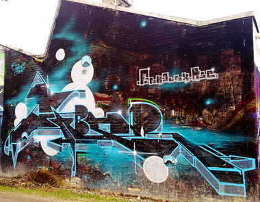 Graffiti Wall - Photo by ZUGZWANG - caber