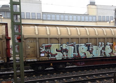 Graffiti Train - Photo by ZUGZWANG