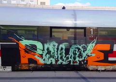 Graffiti Train - Photo by ZUGZWANG - rache, dsf (2015)