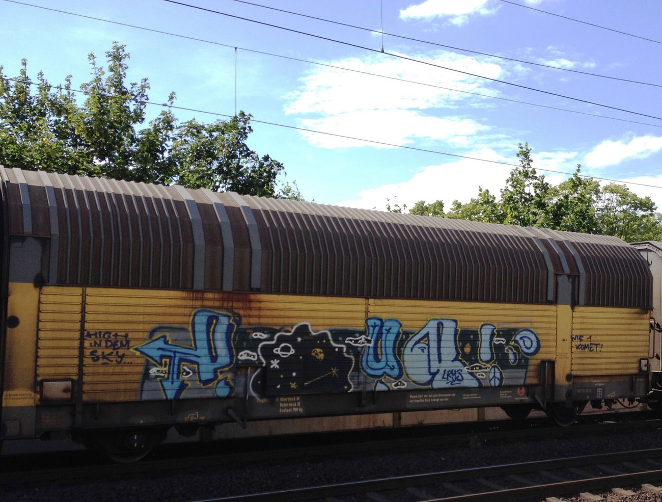 Graffiti Train - Photo by ZUGZWANG