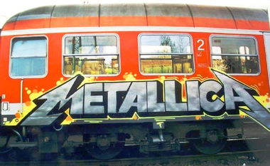 Graffiti Train - Photo by ZUGZWANG - metallica, kill, em