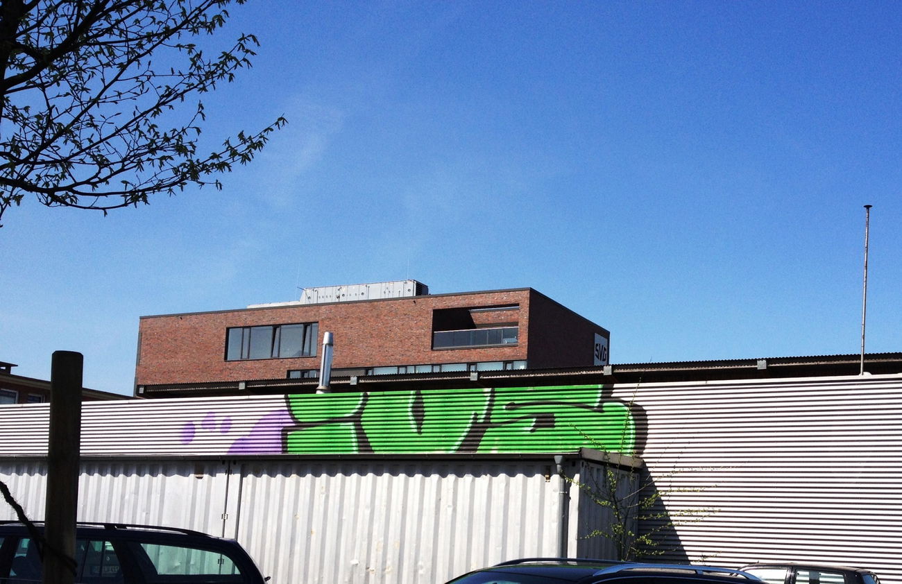 Graffiti Bombing - Photo by ZUGZWANG - ivs