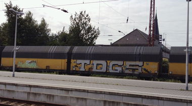 Graffiti Train - Photo by ZUGZWANG