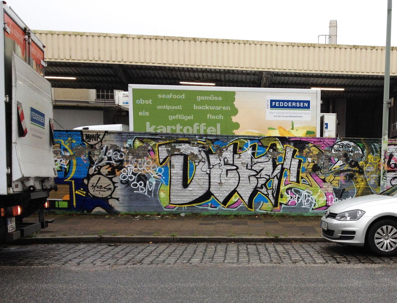 Graffiti Bombing - Photo by ZUGZWANG