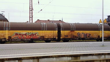Graffiti Train - Photo by ZUGZWANG