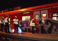 Graffiti Train - Photo by ZUGZWANG - esit