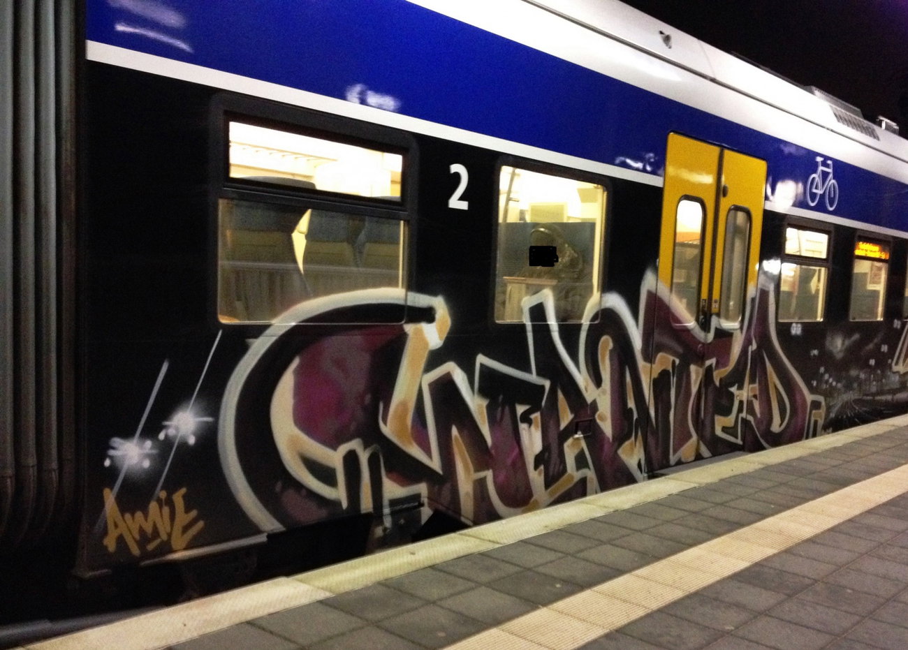 Graffiti Train - Photo by ZUGZWANG - wanted (2017)