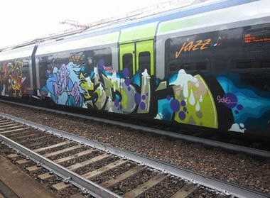 Graffiti Train - Photo by ZUGZWANG